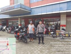 Awas! Belanja Cuma Kedok, Motor dan Helm Jadi Sasaran. Polisi Ingatkan Tukang Parkir