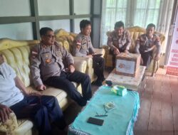 Polsek Seberuang Gelar Anjangsana ke Rumah Purnawirawan Polri, Pererat Silaturahmi Jelang HUT Bhayangkara ke-80
