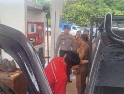 Kapolsek Nanga Tayap Bersama Forkopincam Tindaklanjuti Isu Viral Dugaan Penyelewengan BBM Subsidi, Pastikan Stok BBM Aman