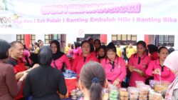 Dukung Ekonomi Kerakyatan, Kapolres Kapuas Hulu Kunjungi Stand UMKM di Semarak Bhayangkara