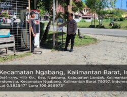 Jalin Silaturahmi di Tepi Jalan, Polisi Ngabang Sapa Pemilik Pom Mini Sambil Berikan Himbauan Keamanan