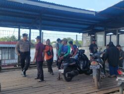 Bhabinkamtibmas Polsek Delta Pawan Dekat dengan Warga, Sambang Kamtibmas Perkuat Kemitraan dan Jaga Keamanan Lingkungan