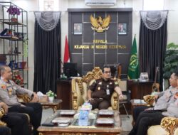 Pererat Sinergitas Antar Aparat Penegak Hukum, Kapolres Ketapang Bersama PJU Polres Ketapang Silaturahmi ke Kejaksaan Negeri Ketapang