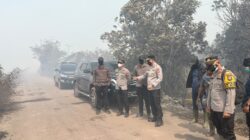 Kapolres Ketapang Tinjau Langsung Lokasi Karhutla di Pelang–Kepuluk, Upaya Pemadaman Terus Dimaksimalkan